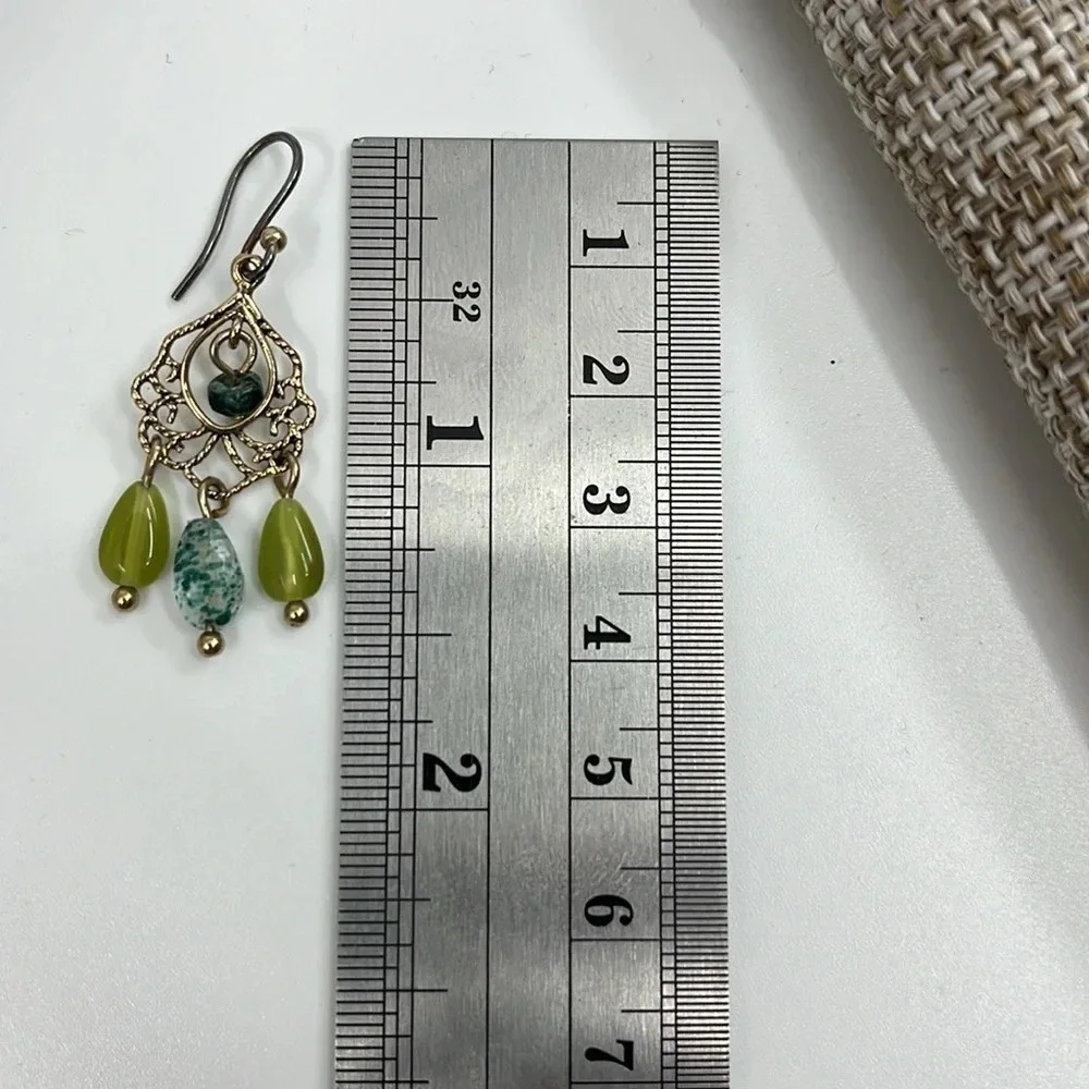 Liz Claiborne Vintage 1990s Gold Filigree Chandelier Drop Earrings Green Beads - Picture 6 of 8